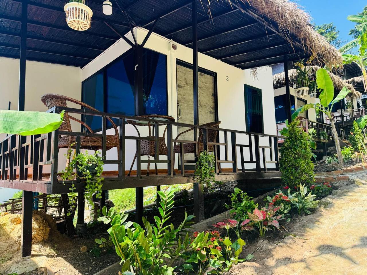 Real Hostel Kaoh Touch ภายนอก รูปภาพ