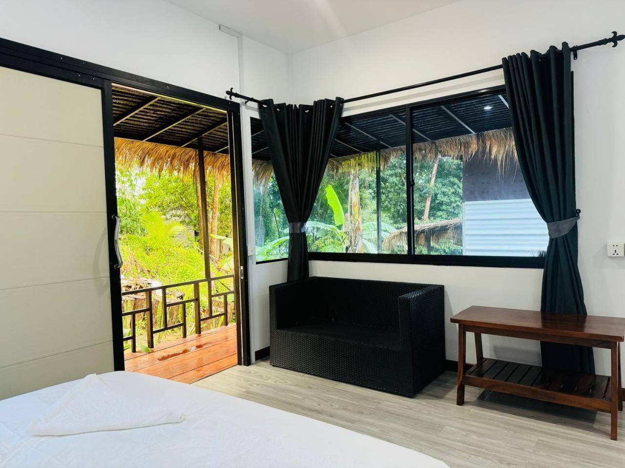 Real Hostel Kaoh Touch ภายนอก รูปภาพ